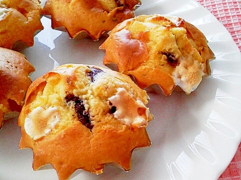 HMで♪マシュマロ&クラッシュチョコのカップケーキ